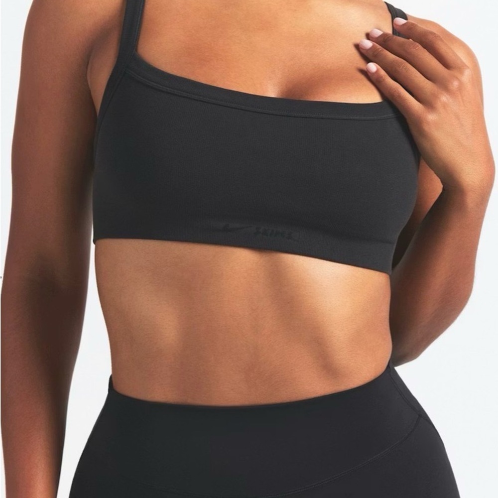 NikeSKIMS Black Seamless Crop Bralette